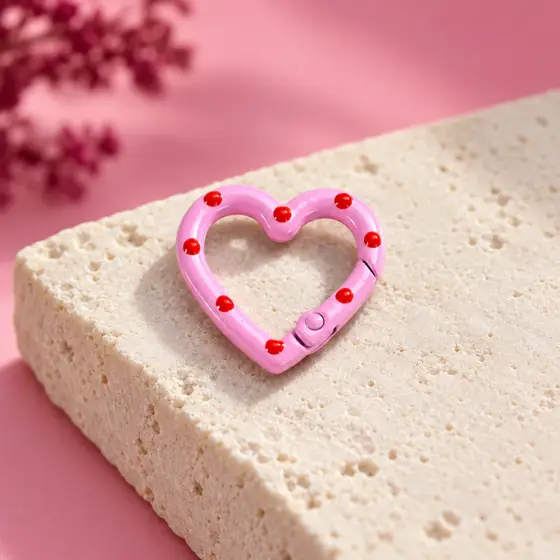 Pink heart spring clasp · Product image