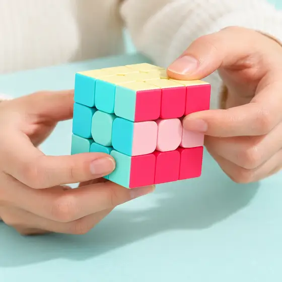 Neon 3×3 cube · Hands-on demonstration