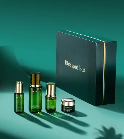 Skincare sets · Green studio photography · C007
