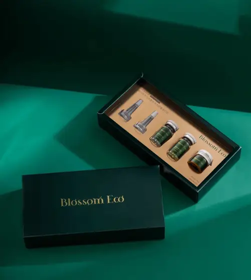 Skincare sets · Green studio photography · C012