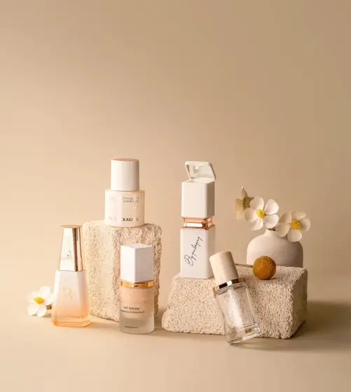 Foundation and beauty packaging · Warm still life · C016