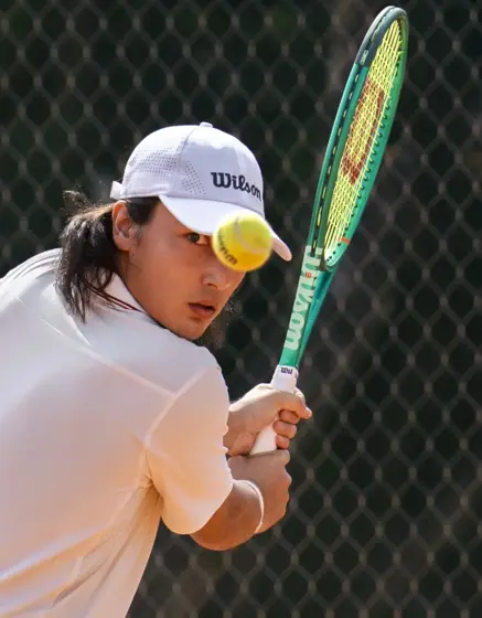 Tennis equipment · Real sports photography · P008