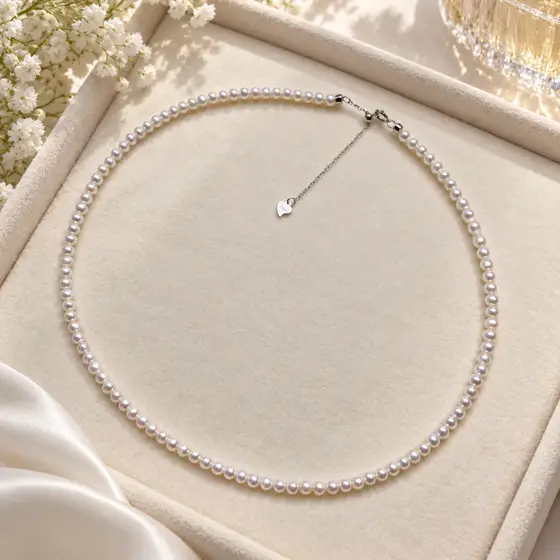Fine small-pearl necklace — Product hero