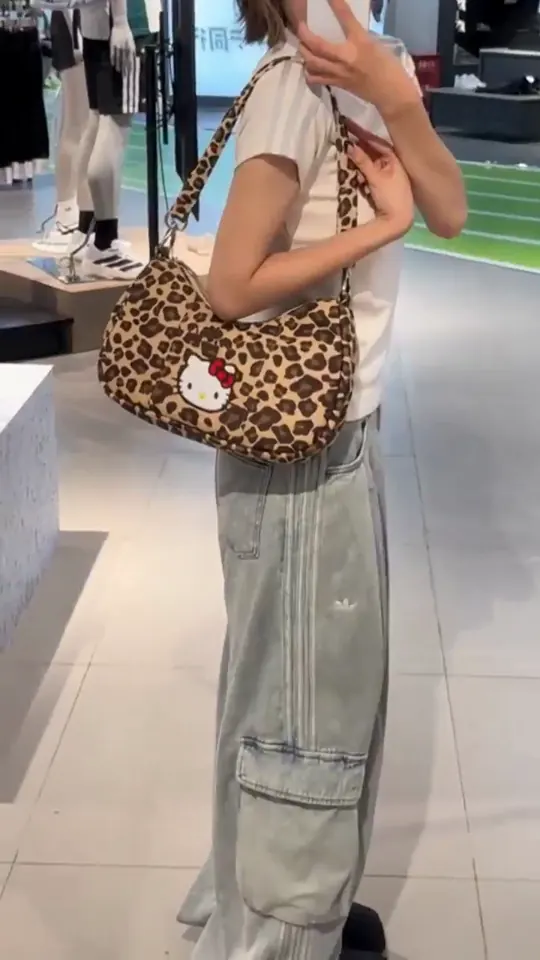 豹纹单肩包上身