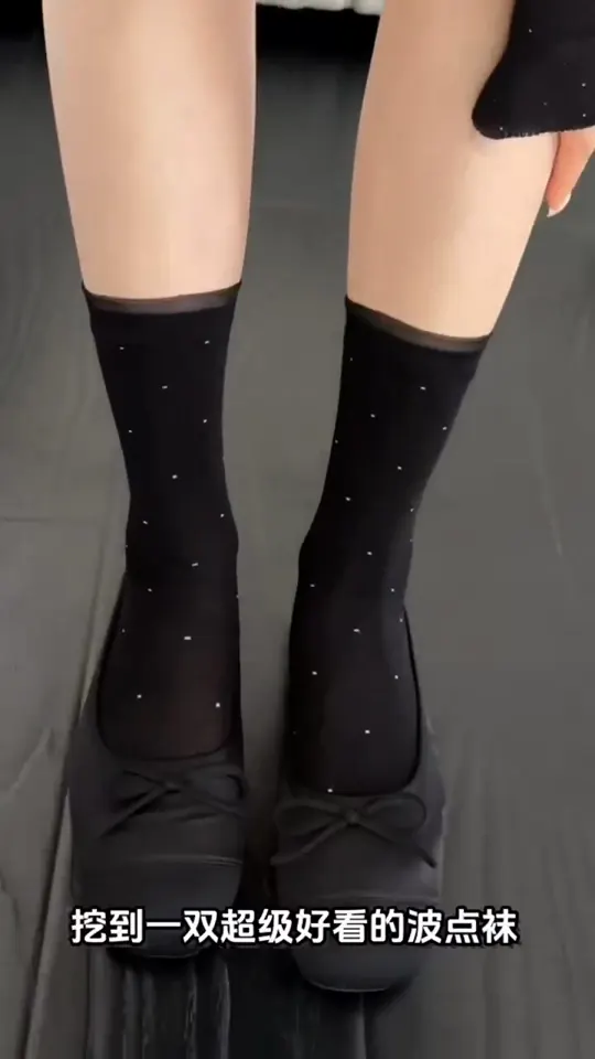 波点袜
